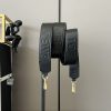 ロエベ ストラップ  偽物 サテンカーフ ロゴ型押し loo70530