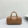 完売人気☆上品ミュウミュウ レザートップハンドバッグ コピー myg82936 - 画像 (3)