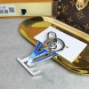 夏のアクセントに♪LV ビジューサック 偽物 LVプリズム キーホルダー vuv20371 - 画像 (9)