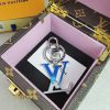 夏のアクセントに♪LV ビジューサック 偽物 LVプリズム キーホルダー vuv20371 - 画像 (8)