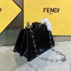 おすすめ フェンディ ピーカブーカット プチ レザー 偽物 オーロックチェーン fev00387 - 画像 (2)