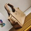 争奪戦プラダ ソフト パデッドナッパレザー ハンドバッグ 偽物 3色 puw02730 - 画像 (3)