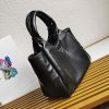 絶対欲しい！プラダ ソフト パデッドナッパレザー ハンドバッグ 偽物 puv72995 - 画像 (3)