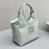 お洒落ミュウミュウ 偽物 レタリングロゴ レザー ショッピングバッグ 2サイズ myu63093 - 画像 (2)