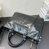 注目★バレンシアガ バイカーバッグ 偽物 トートバッグ 2WAY ショルダーストラップ付き 黒 ブラック ラムレザー bah98004 - 画像 (10)