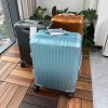 セレブ多数愛用リモワ 偽物21インチ グレイシャーブルー ボーディングケース 3色 riv42821