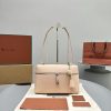 高品質ロロピアーナ◆エクストラ・カーフレザー ショルダー バッグ L27 偽物 rok83314 - 画像 (2)