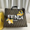フェンディ x FRGMT x POKEMON ブラウンFF トートバッグ fer41667 - 画像 (4)