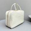 最新でオシャレミュウミュウ n級品 ロゴエンボス ハンドバッグ ミニ myt80074 - 画像 (2)