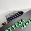 一目惚れ♪ボッテガヴェネタ ミディアム イントレチャート 二つ折りファスナーウォレット コピー 667468VCp - 画像 (2)