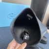 完売必至◆プラダ◆ パロディ レザーブーツ エンボスロゴ ラバーソール ブラック pup58405 - 画像 (5)