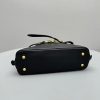 送料込ミュウミュウ レプリカ アバンチュール ナッパレザー トップハンドルバッグ 2サイズ myz33897 - 画像 (4)