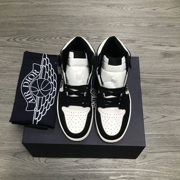 ★関税/送料込★ディオール x ナイキ エアジョーダン1 コピー ハイ OG プロトタイプ AJ1 ブラック/ホワイト 384664-007 - 画像 (2)
