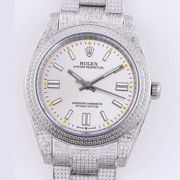 大人気！ ロレックス 時計 偽物 オイスターパーペチュアル 41 ホワイト 全面ダイヤ メンズ M124300 - 画像 (3)