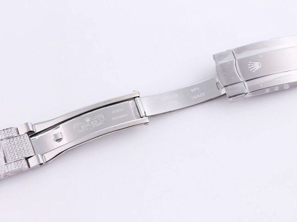 大人気！ ロレックス 時計 偽物 オイスターパーペチュアル 41 ホワイト 全面ダイヤ メンズ M124300 - 画像 (7)