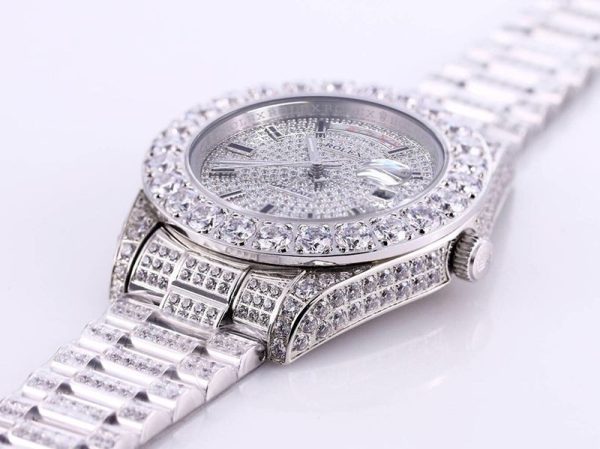 完売必至 ロレックス 時計 コピー デイデイト 39MM メンズ シルバー 全面ダイヤ  roj83110 - 画像 (2)