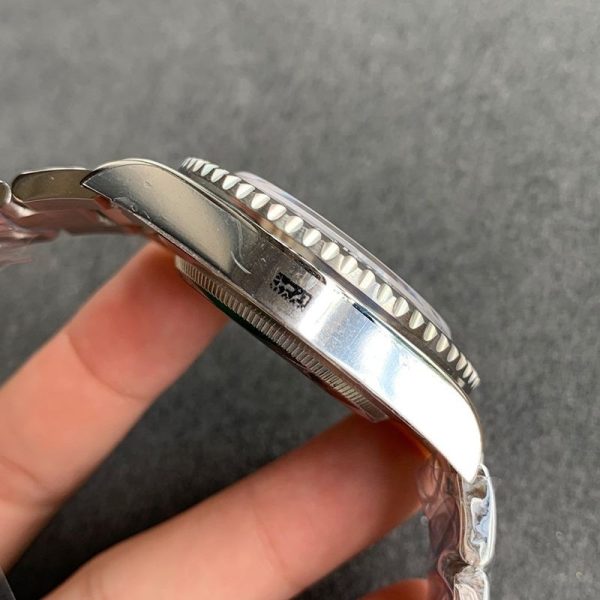 21AW新作ロレックス GMTマスター2 スーパーコピー 自動巻き メンズ ブラック 直径40mm 116710BLNR - 画像 (5)
