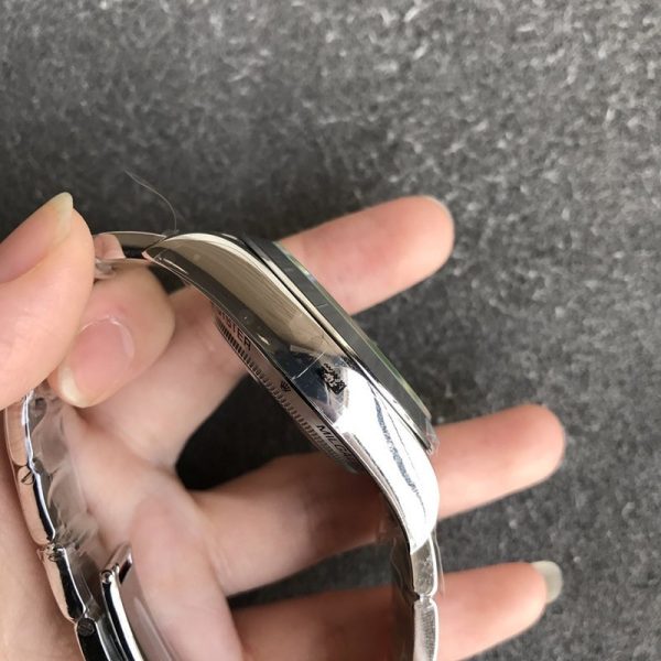 ★日本!!人気！ ロレックス スーパーコピー ミルガウス 自動巻き m116400gv-0001 - 画像 (5)