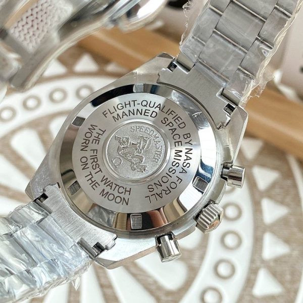 【関税込】オメガ スピードマスター 偽物 ムーンフェイズ コーアクシャル マスタークロノメーター 44.25mm 304.23.44.52.06.001 - 画像 (9)