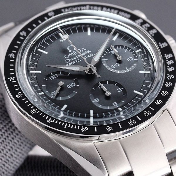 日本未入荷オメガ スピードマスター スーパーコピー★プロフェッショナル ムーンウォッチ 42mm 2色 311.30.42.30.01.006 - 画像 (5)