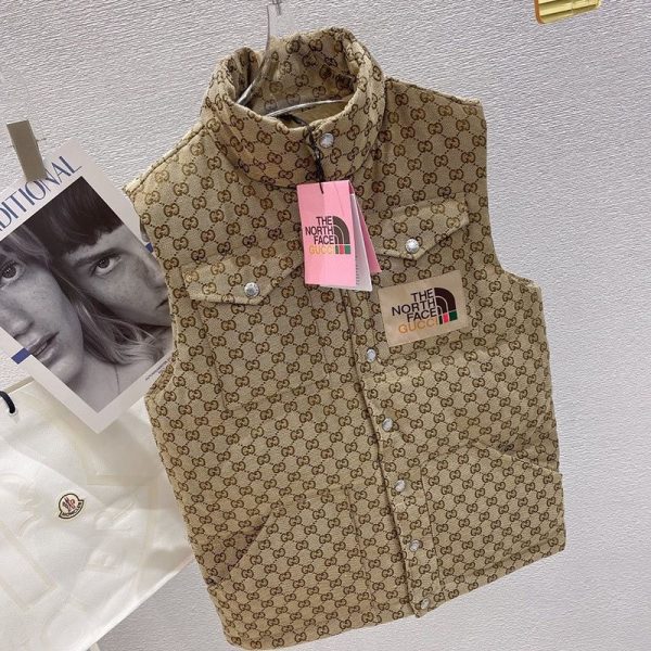 ☆超人気☆ グッチ×ノースフェイス モノグラム ダウン ベスト偽物 Nod27909 - 画像 (2)