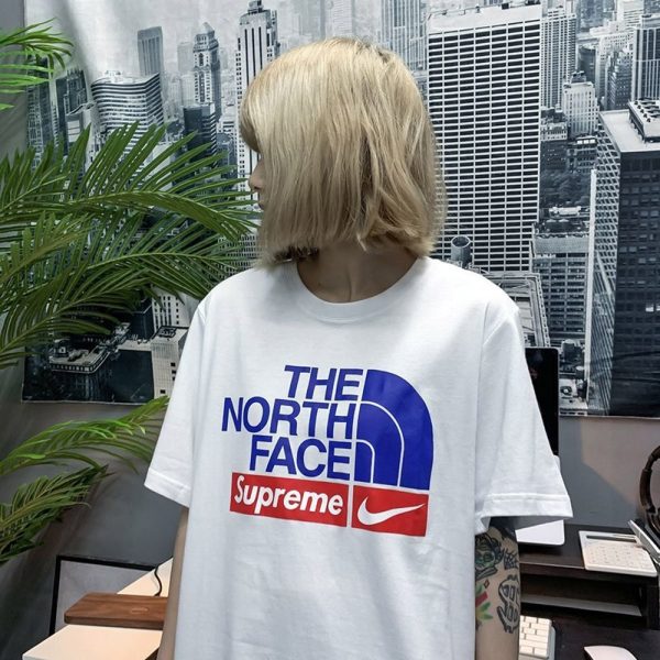 入手困難 シュプリーム xノースフェイス x ナイキ コラボ★スペシャルロゴTシャツ Nom85360 - 画像 (3)