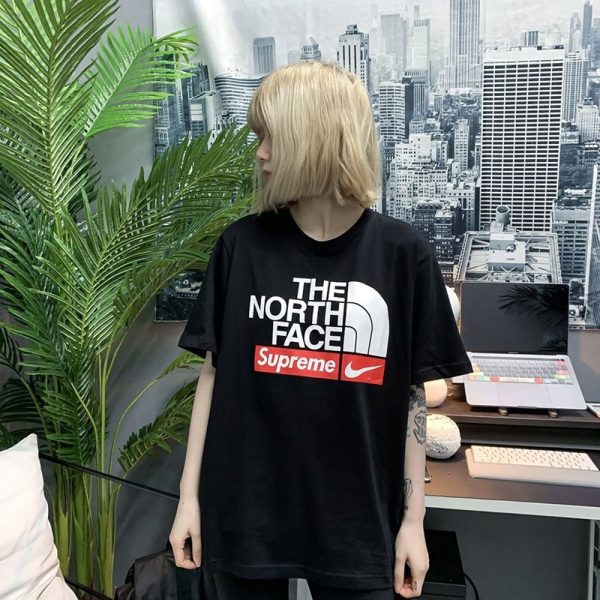 入手困難 シュプリーム xノースフェイス x ナイキ コラボ★スペシャルロゴTシャツ Nom85360 - 画像 (6)