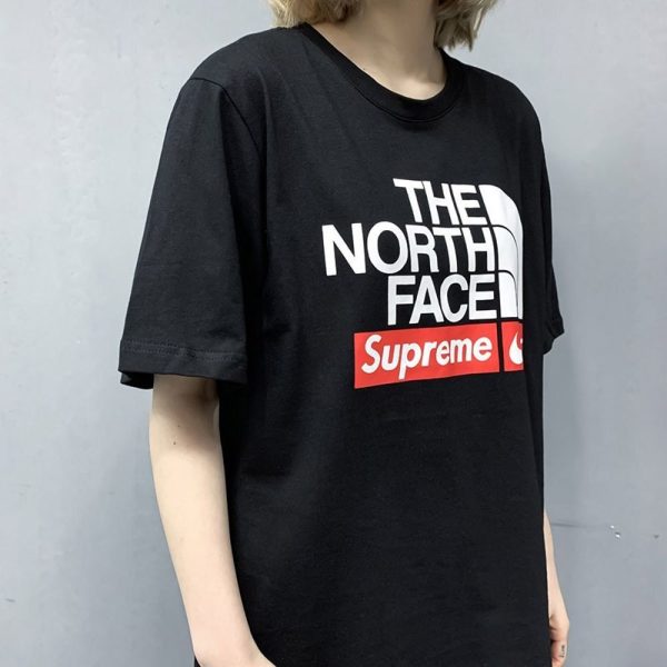 入手困難 シュプリーム xノースフェイス x ナイキ コラボ★スペシャルロゴTシャツ Nom85360 - 画像 (8)