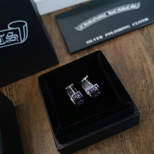 争奪戦 クロムハーツ ピアス コピー ナローVバンド イアリンング片耳 Kut13156 - 画像 (5)