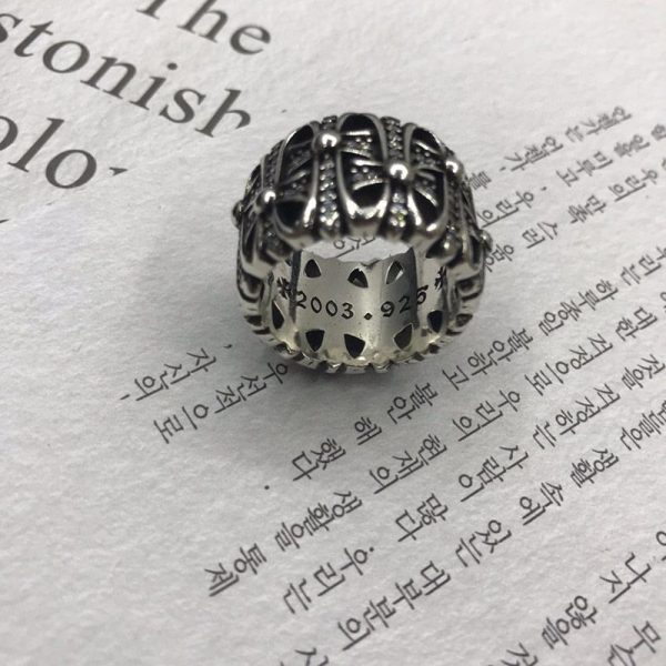 送料込 クロムハーツ スーパーコピー セメタリークロス ダイヤ リング Kuk31573 - 画像 (4)