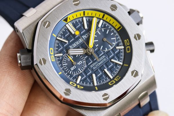 稀少 オーデマピゲ コピー 時計 ロイヤルオーク オフショアダイバー クロノ ブティック限定400本 26703STOOA027CA01 - 画像 (4)