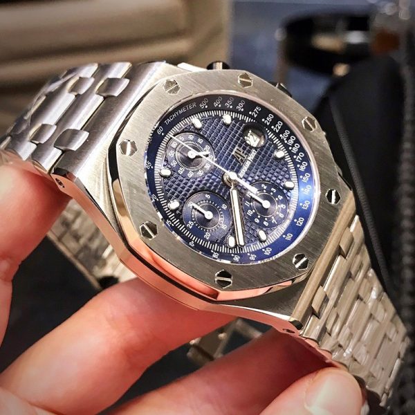 日本未入荷 オーデマピゲ 偽物 ロイヤルオーク オフショアクロノ 42mm ブティック限定 26237STOO1000ST01 - 画像 (7)