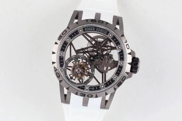 【日本未発売】ロジェデュブイ コピー エクスカリバー スパイダー チタン 45MM roc54953 - 画像 (3)