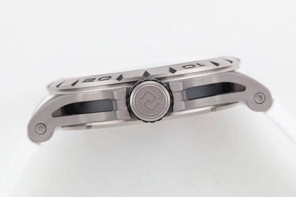 【日本未発売】ロジェデュブイ コピー エクスカリバー スパイダー チタン 45MM roc54953 - 画像 (5)