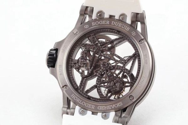 【日本未発売】ロジェデュブイ コピー エクスカリバー スパイダー チタン 45MM roc54953 - 画像 (7)
