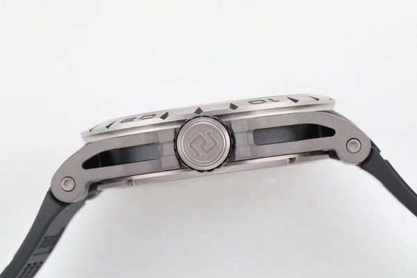 人気急上昇ロジェデュブイ 偽物 エクスカリバー スパイダー チタン 45MM roj01000 - 画像 (5)