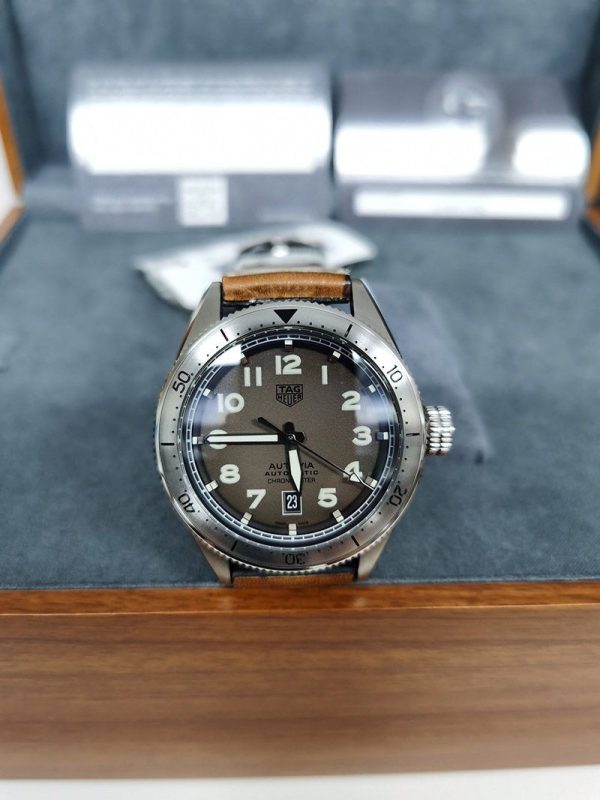 人気No1 タグホイヤー オータヴィア コピー自動巻ウォッチ 直径 42 mm WBE5111.FC8267 - 画像 (3)