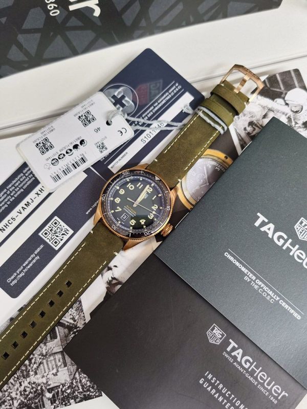 目を惹くカラータグホイヤー オータヴィア コピー 自動巻ウォッチ直径 42mm WBE5190.FC8268 - 画像 (4)