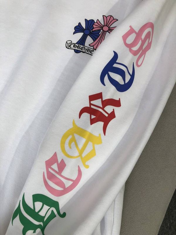 人気新作 クロムハーツ ロングTシャツ 偽物 グリーンセメタリークロス Kuj95489 - 画像 (3)
