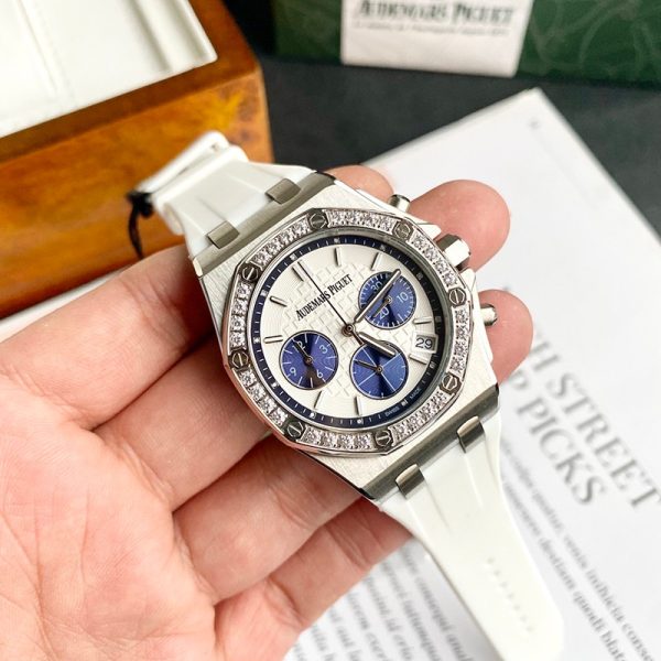 大人気！オーデマピゲ スーパーコピー ロイヤルオーク ダイヤモンド クロノ 37mm 26231ST.ZZ.D010CA.01 - 画像 (2)
