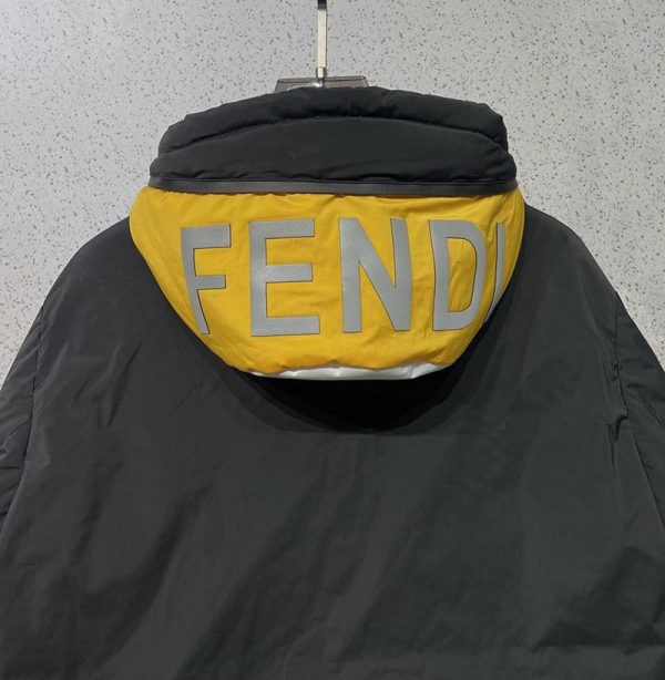 春もの新作フェンディモンスター  フード付 ダウン ☆両面着用可能☆ feq76066 - 画像 (6)