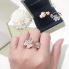累積売上総額第１位！ヴァンクリーフ&アーペル＊フリヴォル アントレ レ ドア リングVCARB67500 - 画像 (8)