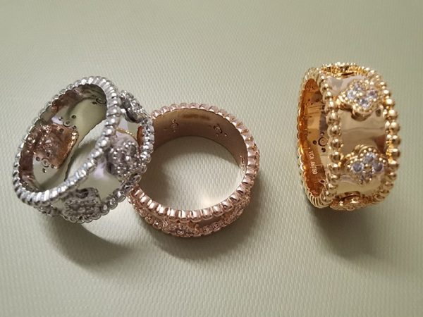 【限定カラー】【ヴァンクリーフ&アーペル】ペルレ クローバー リング ミディアム VCARO9LO00 - 画像 (7)