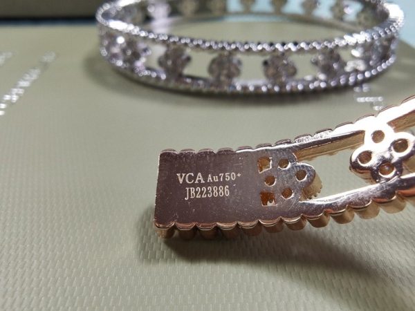 《大人気》ヴァンクリーフ&アーペル コピー スノーフレイク ブレスレットVCARO3RQ00 - 画像 (6)
