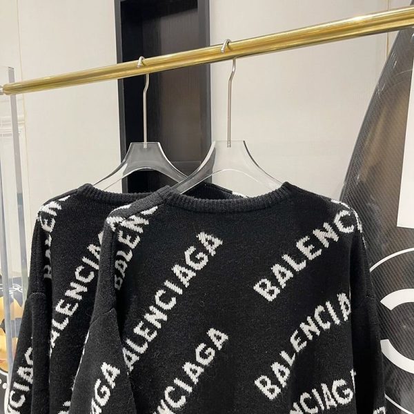 完売必至バレンシアガ スーパーコピー Allover Logo セーター ニットウェア ブラック baf75877 - 画像 (8)