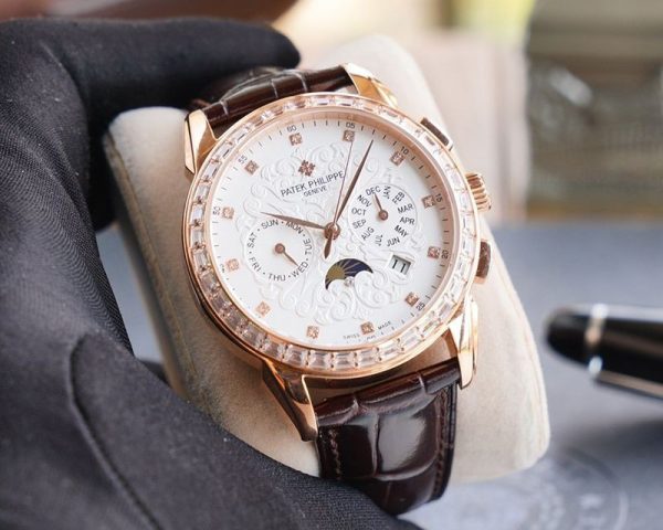 定番パテックフィリップ 偽物 グランドコンプリケーション レリーフ腕時計 3色 約42mm pap55941 - 画像 (5)