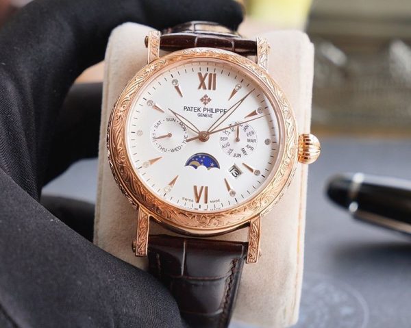 秋冬新作パテックフィリップ コピー グランドコンプリケーション レリーフ腕時計 2色 約42mm pai50451 - 画像 (5)