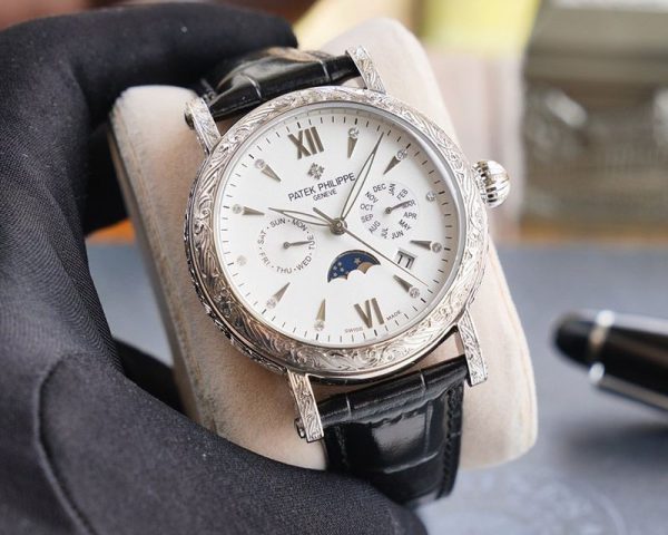 21AW新作パテックフィリップ 偽物 グランドコンプリケーション レリーフ腕時計 2色 約42mm paq31008 - 画像 (2)