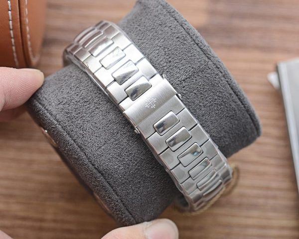日本未入荷パテックフィリップ コピー ノーチラス アニュアルカレンダー 3色 paa16239 - 画像 (6)