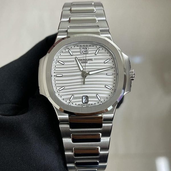 完売必至パテックフィリップ ノーチラス 偽物 約34mm pam27960 - 画像 (2)